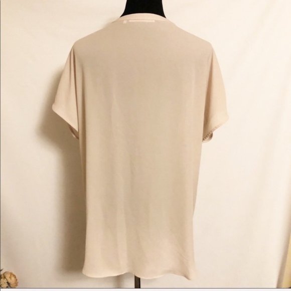 Violet & Claire V-Neck Pullover Tunic Blouse - Picture 4 of 5